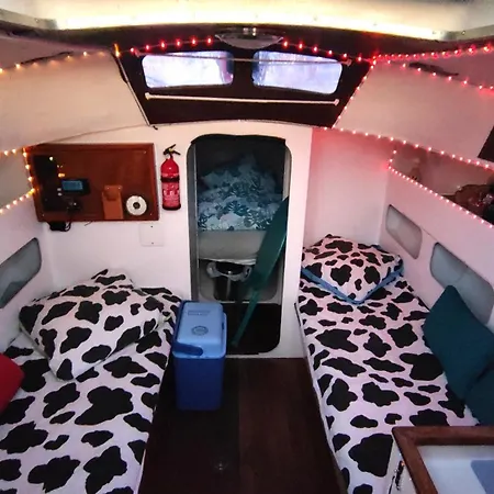 ספינת מלון Voilier Bateau לה רושל